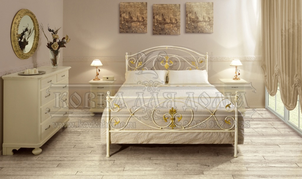 Кованая кровать белая с золотой патиной, в классическом стиле с художественными коваными элементами. Размеры 2200х1100мм высота ложа 400мм изголовья 1100мм.