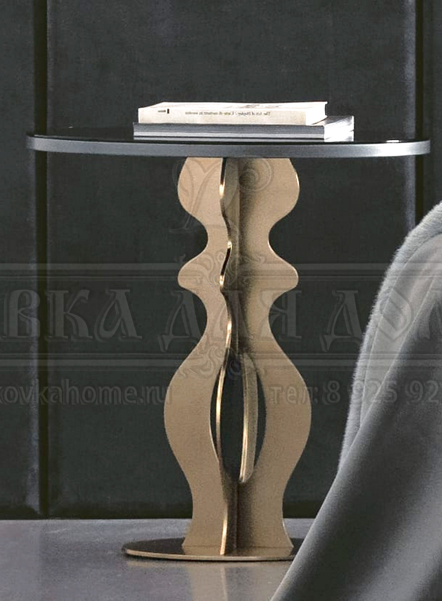Столик оригинальный дизайнерский в современном стиле, металлический каркас стеклянная или каменная столешница ручная работа на заказ. Размер 550(H)х450(D)мм.